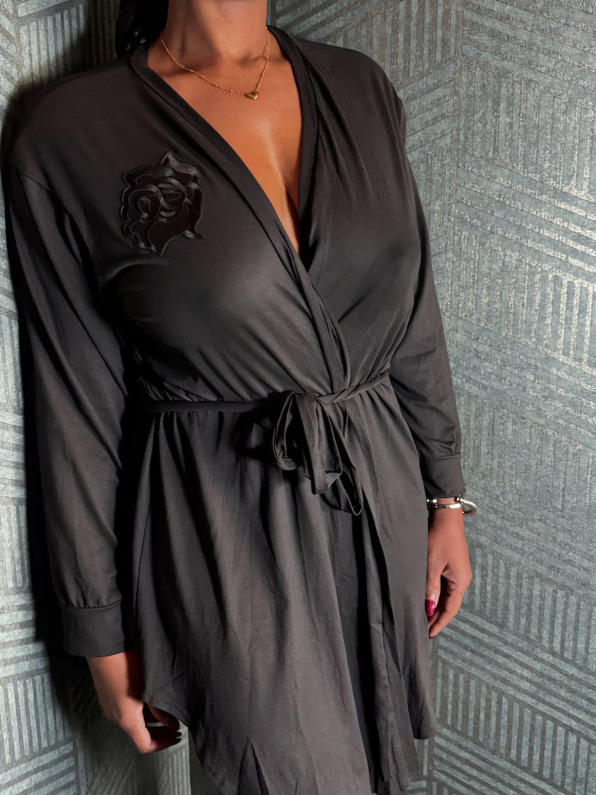 Noir Robe